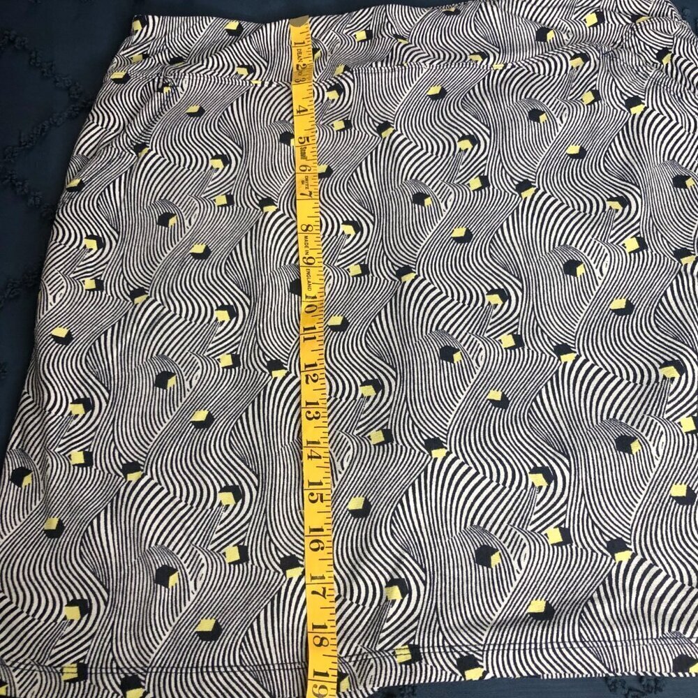 N*VO Golf Skort, Navy Blue & Yellow, Size M - Picture 7 of 10